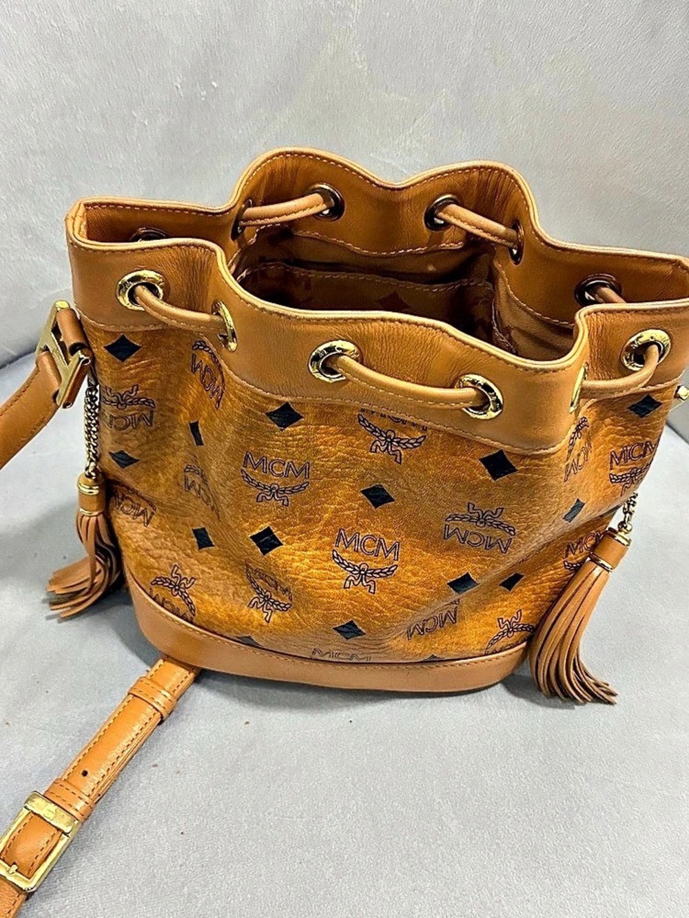 MCM Visetos Heritage Drawstring Bucket Bag Brown